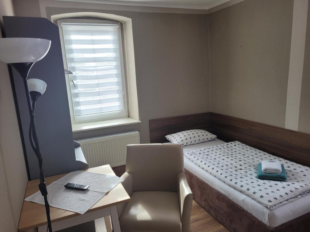 Hotel Und Pension Al Dente Nunchritz Eksteriør bilde